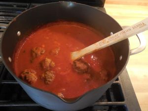 Tomato sauce with Italian Meatballs